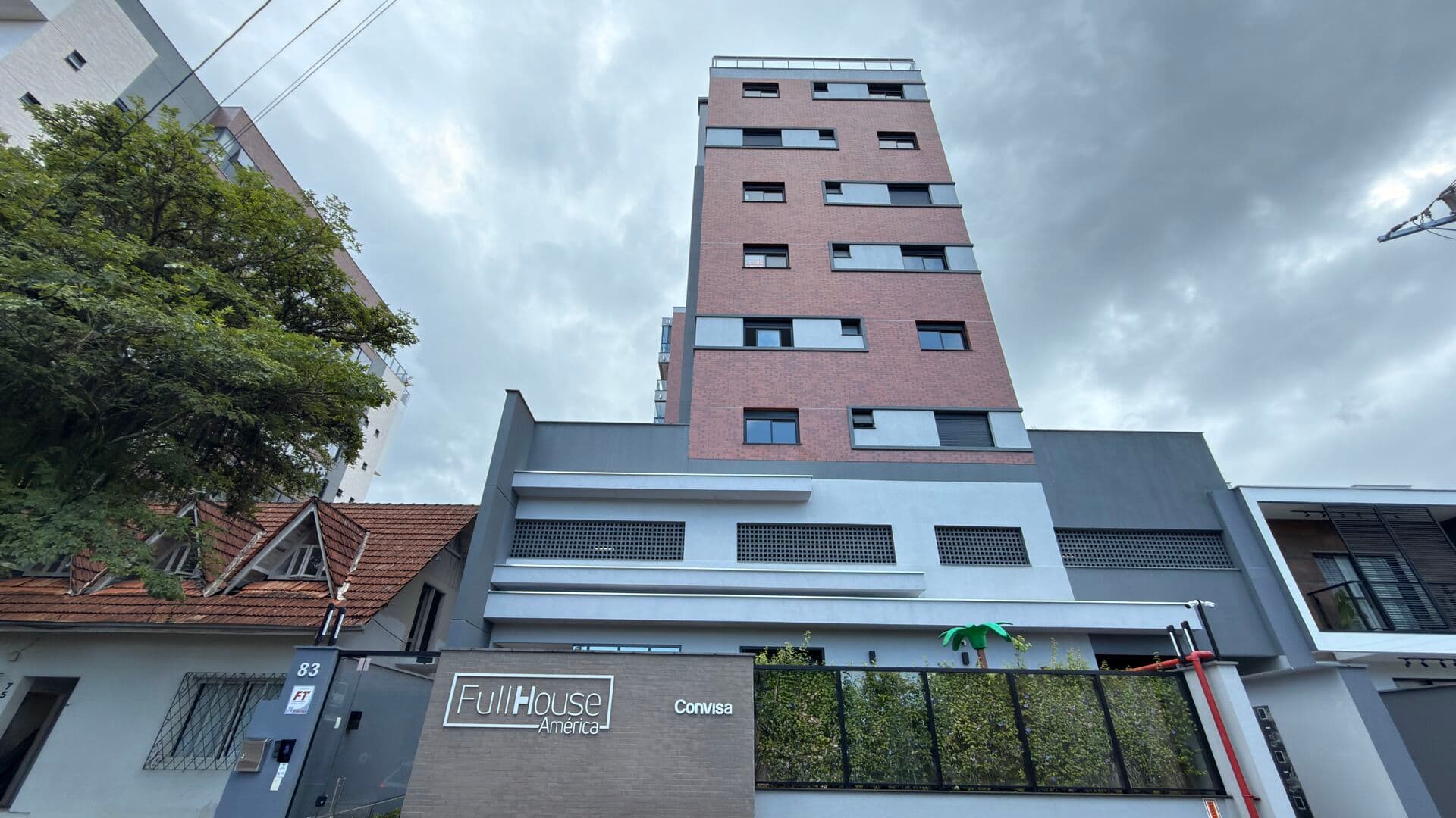 Loft Moderno com Sacada com Churrasqueira no América em Joinville