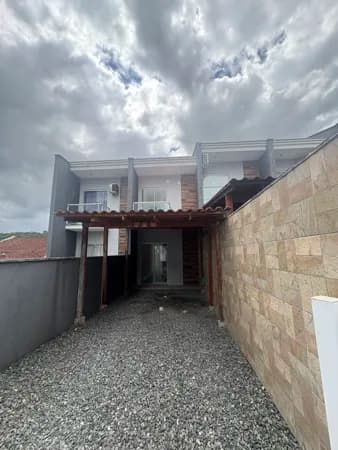Geminado com ótimo valor à venda no bairro Parque Guarani!