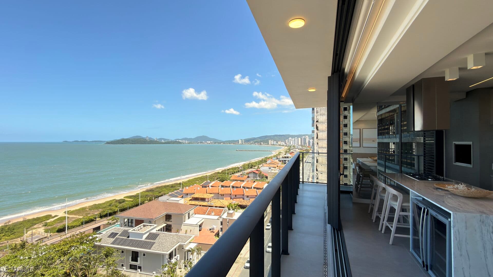 Apartamento Alto Padrão com 150m² e 3 Suítes no Blue Waves Residence – Balneário Piçarras