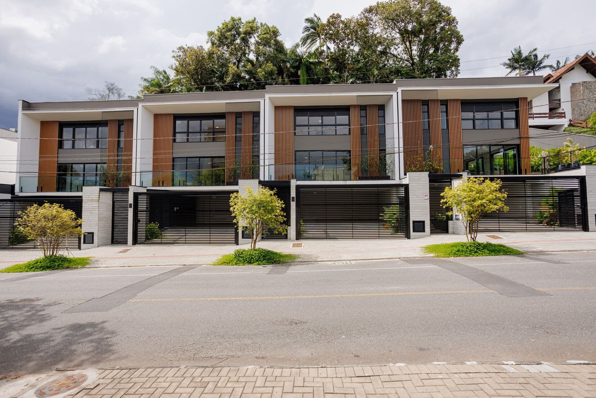 Casa Exclusiva com 299,51 m² e 3 Suítes no Bairro América!