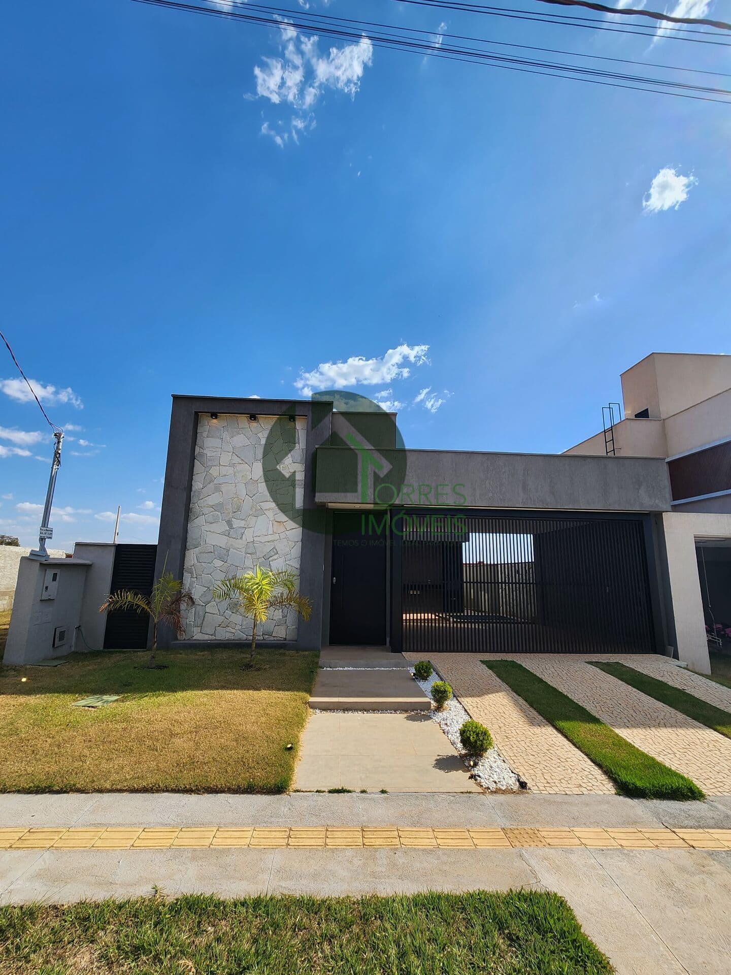 Casa em Senador Canedo - Jardins Bolonha