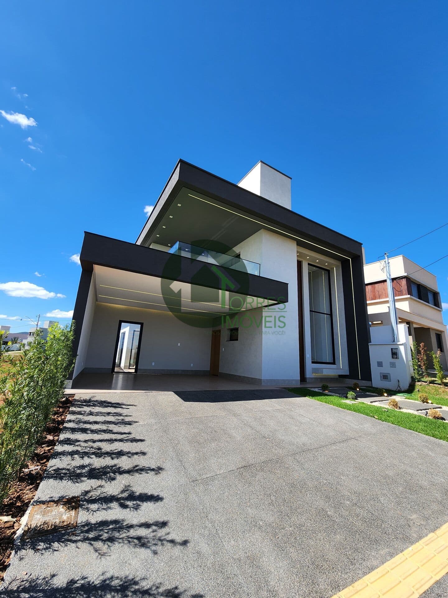 Sobrado Alto Padrão Jardins Parma, 207m² de area construída
