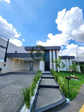 Casa em Senador Canedo - Jardins Bolonha