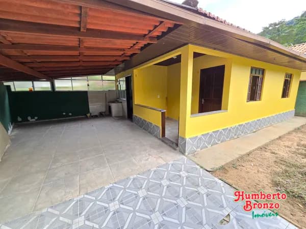 Oportunidade de casa próxima ao lago