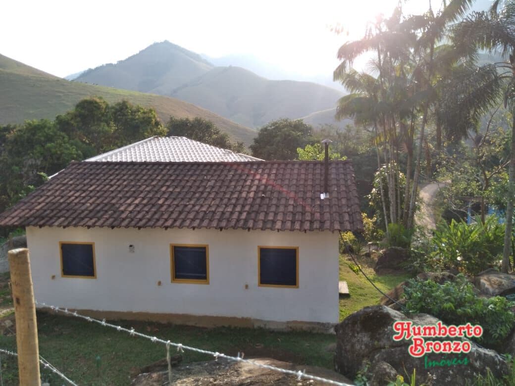 Casa Próxima a Cachoeiras