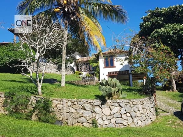 Casa Duplex para Aluguel em Ferradura Armação dos Búzios-RJ