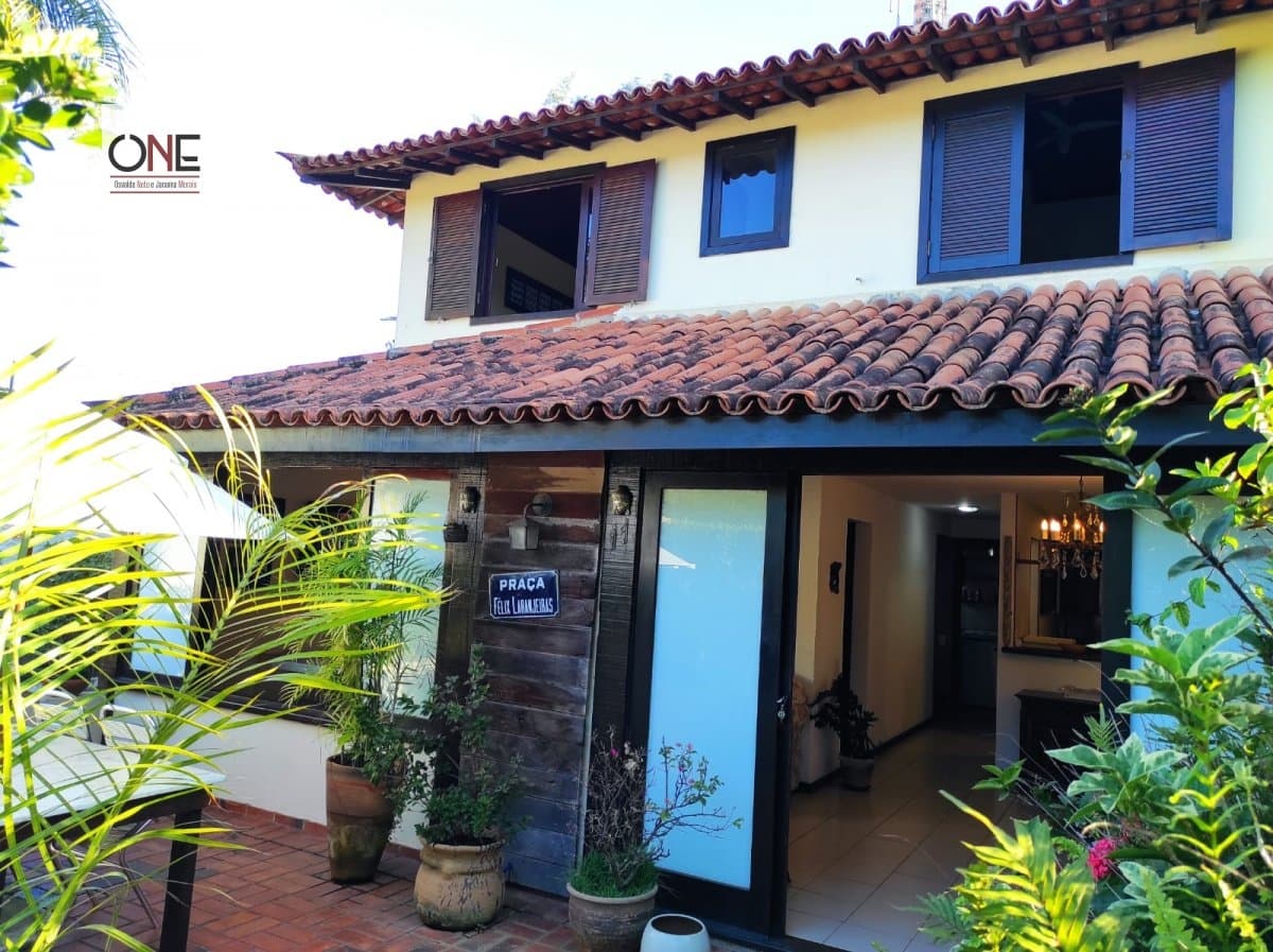 Casa em Condomínio para Venda e Aluguel em Manguinhos Armação dos Búzios-RJ