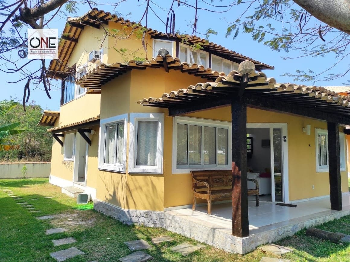 Casa em Condomínio para Venda e Aluguel em Ferradura Armação dos Búzios-RJ