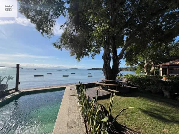 Casa temporada em Condomínio alto padrão frente mar em Manguinhos / Búzios