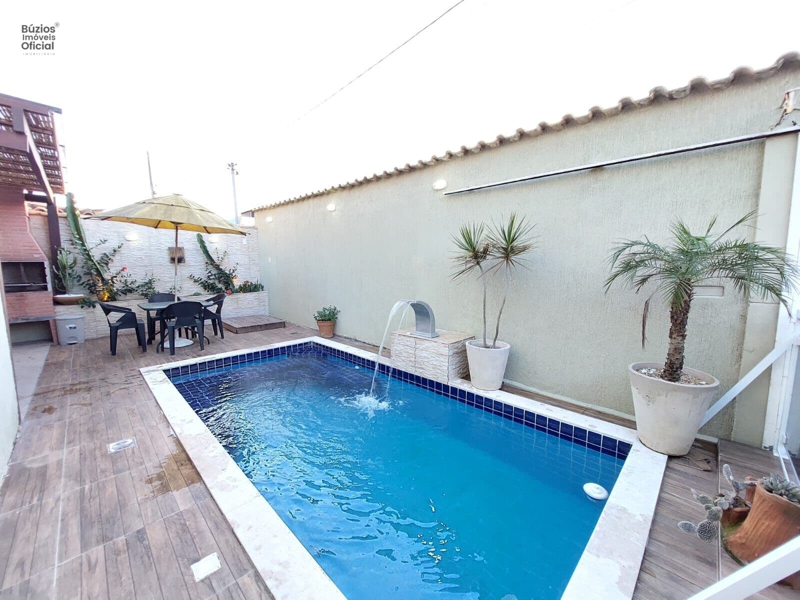 Casa Térrea Independente com Piscina