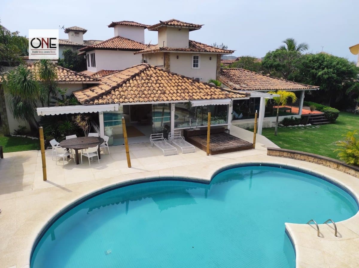 Casa Alto Padrão para Venda e Aluguel em Geriba Armação dos Búzios-RJ