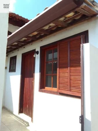 Casa 2 quartos com área privativa em Geribá.