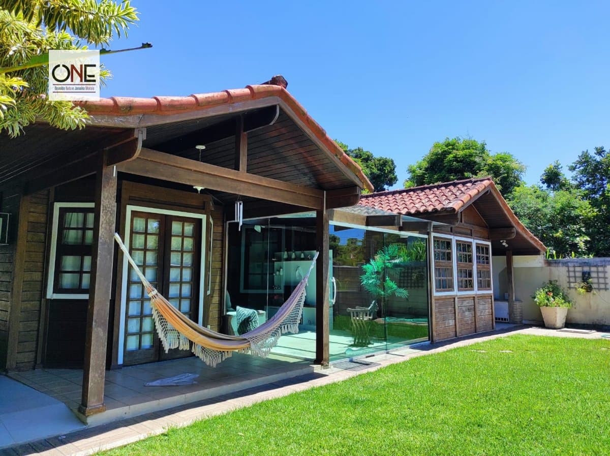 Financie! Casa em Condomínio com piscina privativa