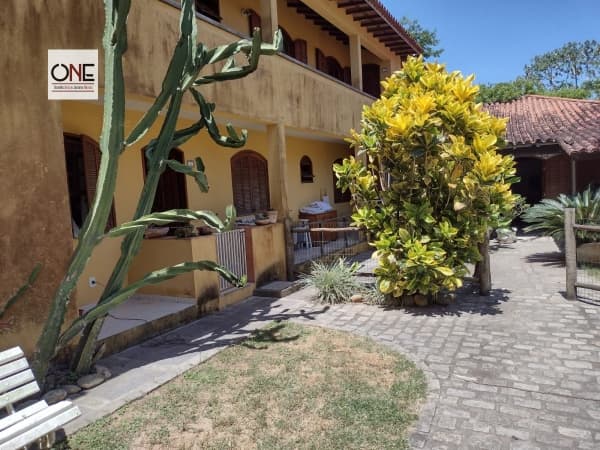 Casa Duplex para Venda em Manguinhos Armação dos Búzios-RJ