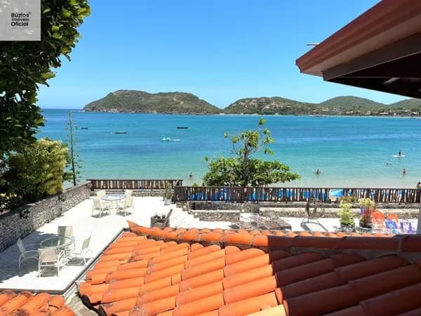 Casa frente mar Praia da ferradura em Búzios.