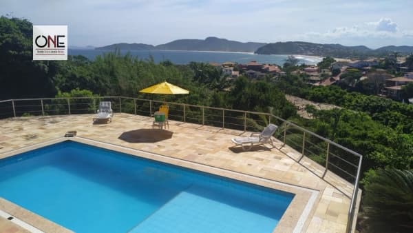 Casa Alto Padrão para Venda e Aluguel em Geriba Armação dos Búzios-RJ