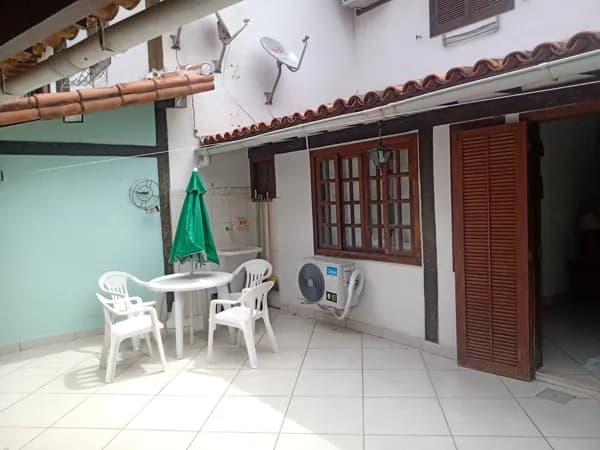 Casa em Condomínio com área privativa, 700 metros da praia Geribá.