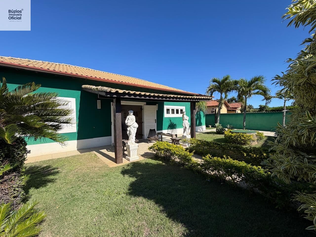 Casa à venda em Manguinhos