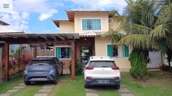 OPORTUNIDADE Casa Reformada com 4 quartos e Área Gourmet em Condomínio
