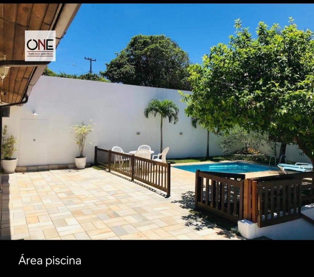 Casa Padrão para Venda e Aluguel em Centro Armação dos Búzios-RJ