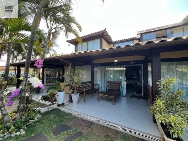 Casa em Condomínio à venda em Geribá, Búzios 400 metros da Praia