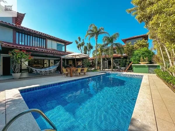 Casa Alto Padrão em Condomínio Pé na areia Manguinhos / Búzios