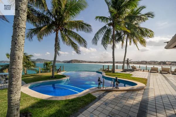 Casa com Vista Cinematográfica para Praia de Geribá.