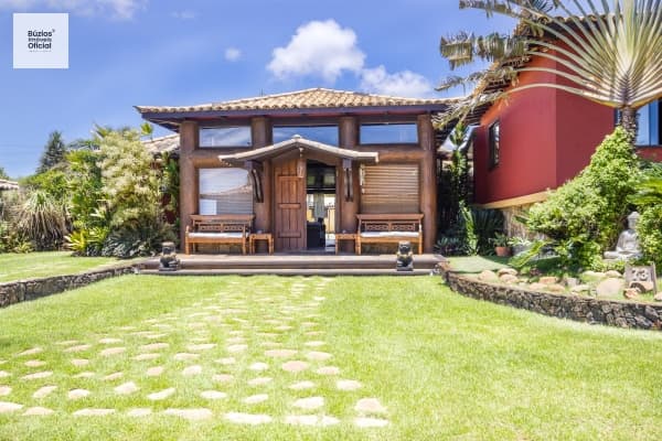 Casa Padrão para Venda e Aluguel em Manguinhos Armação dos Búzios-RJ