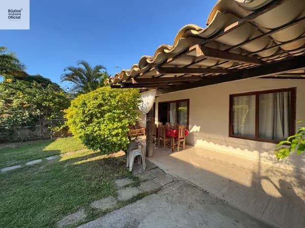 Casa Linear com 4 quartos, próximo ao Pórtico de Búzios.