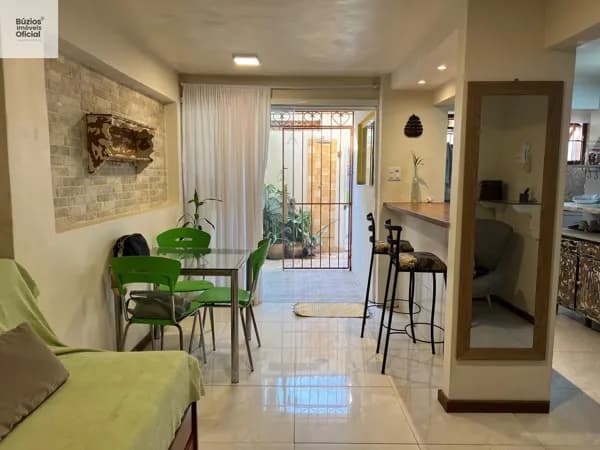 Casa em Condomínio próximo à praia e todo o comércio