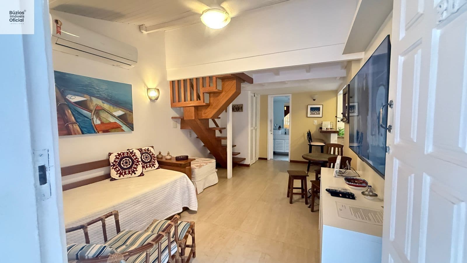 Casa em Condomínio.
