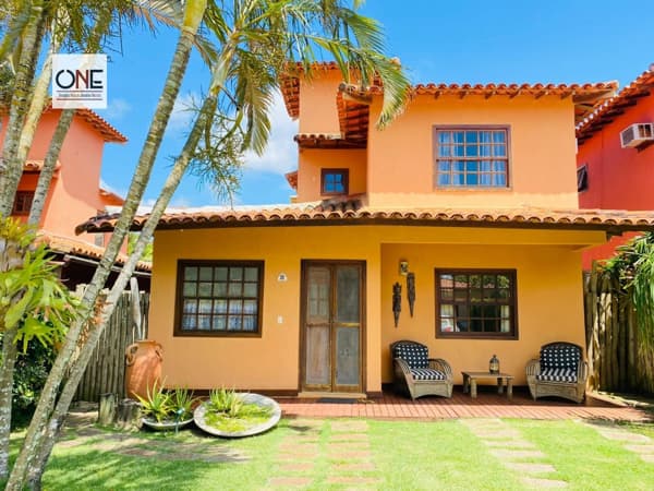 Casa em Condomínio com área gourmet
