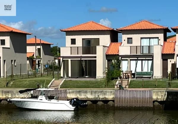 Casa em Condomínio