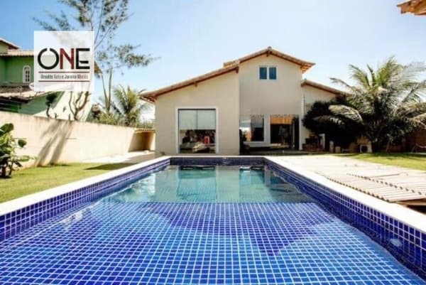Casa Padrão para Venda e Aluguel em Marina Armação dos Búzios-RJ