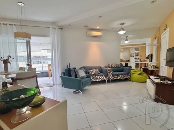 Pé na areia à venda na Riviera de São Lourenço