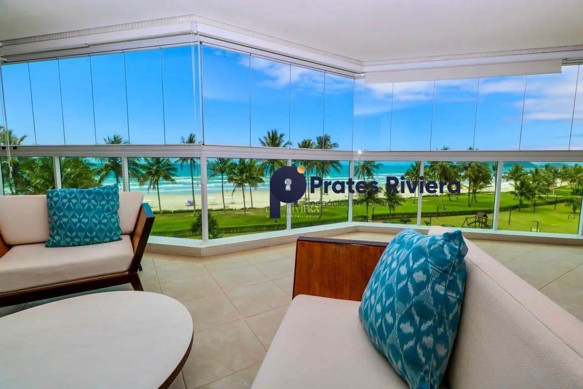 Apartamento pé na areia à venda na Riviera de São Lourenço Módulo 07