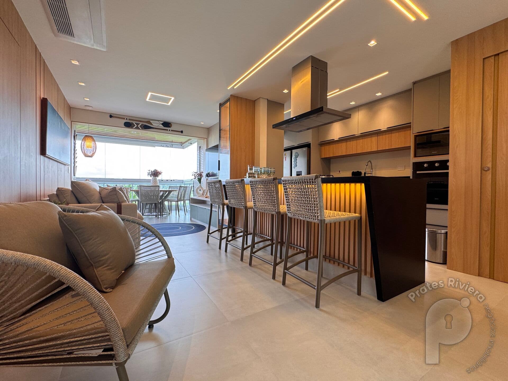 Apartamento pé na areia a venda na praia da Riviera