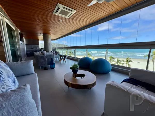 Apartamento pé na areia a venda em Riviera Alto Padrão