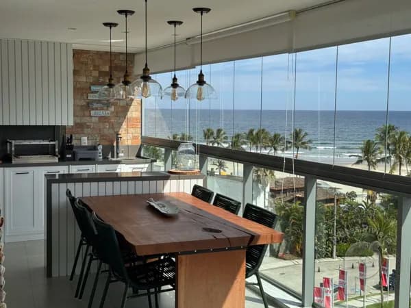 Apartamento pé na areia vista mar por R$ 3.600.000,00