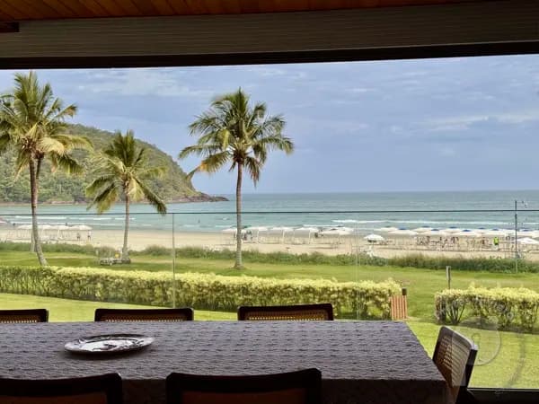 Apartamento Pé na Areia à Venda Riviera de São Lourenço