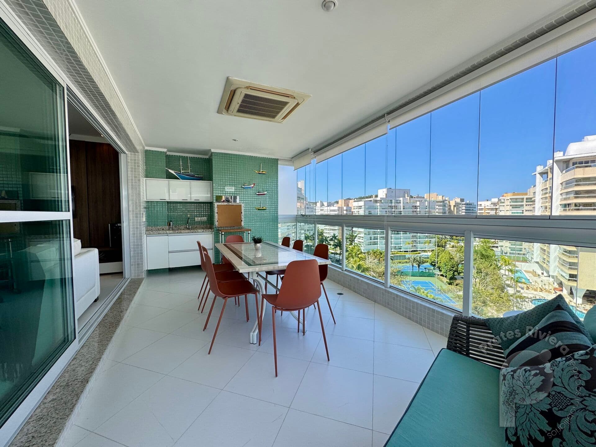 Apartamento a venda na praia de Riviera