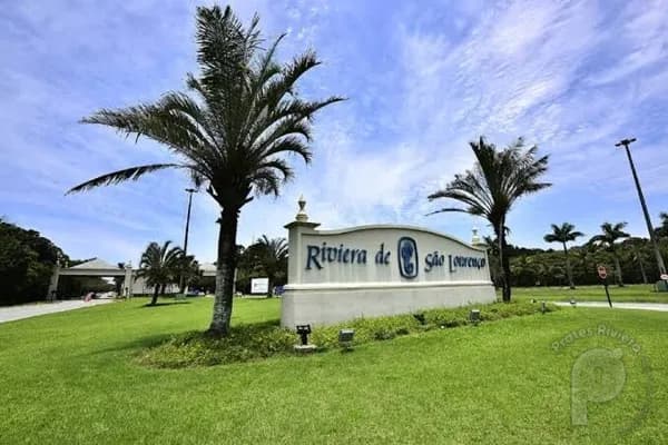 Terreno pertinho da praia a venda na Riviera de São Lourenço