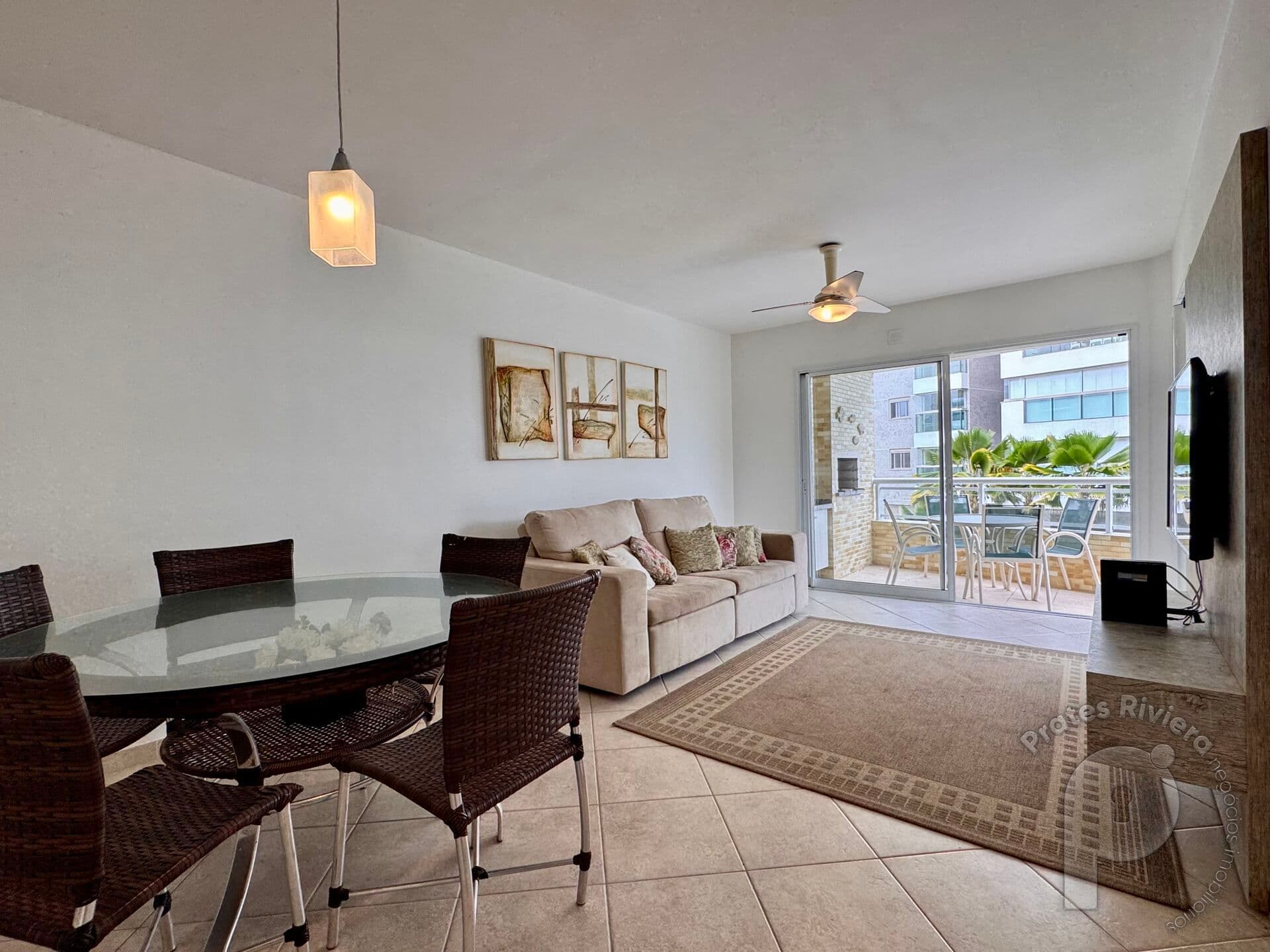 Belíssimo apartamento à venda na Riviera de São Lourenço