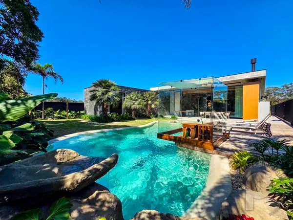 Casa terra a venda módulo golfe em Riviera de São Lourenço.