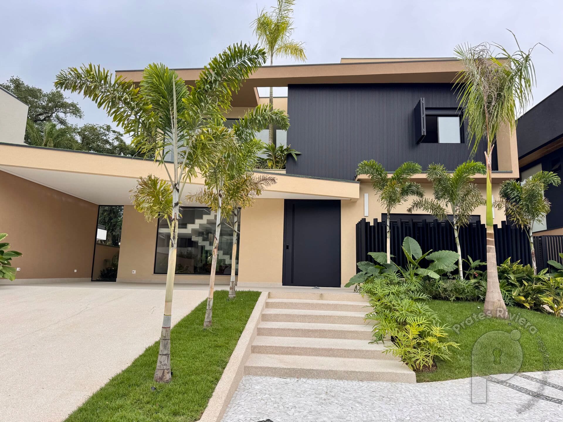 Casa Novíssima a venda na Riviera