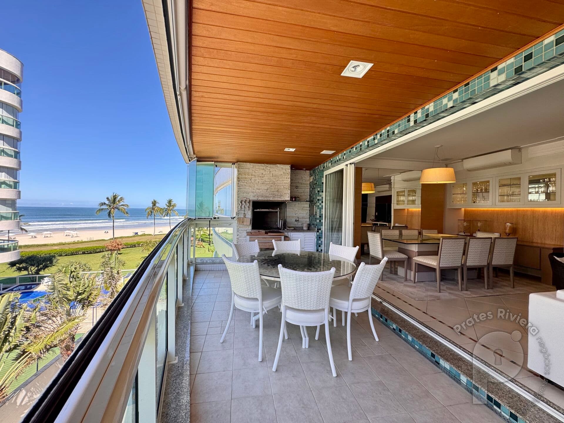 Apartamento Pé na Areia na Riviera de São Lourenço | 4 Suítes, Vista Mar, Alto Padrão