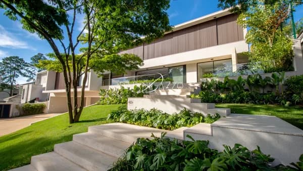 Casa Mobiliada à Venda no Alphaville Residencial 10,5 Suítes, vista para a montanha