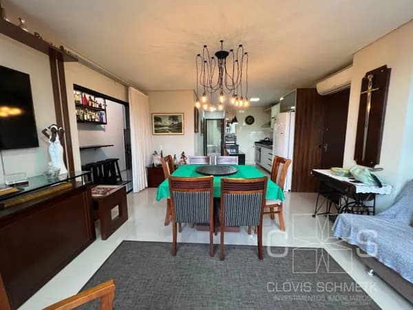 APARTAMENTO MOBILIADO E PERTO DA PRAIA