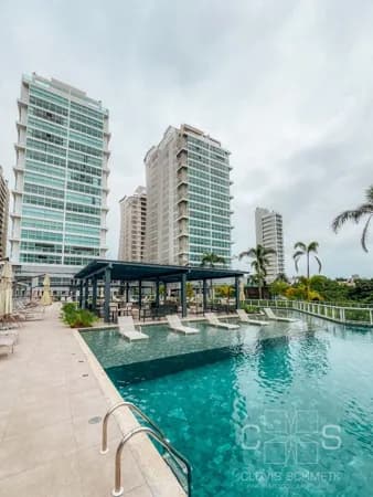 APARTAMENTOS FRENTE MAR