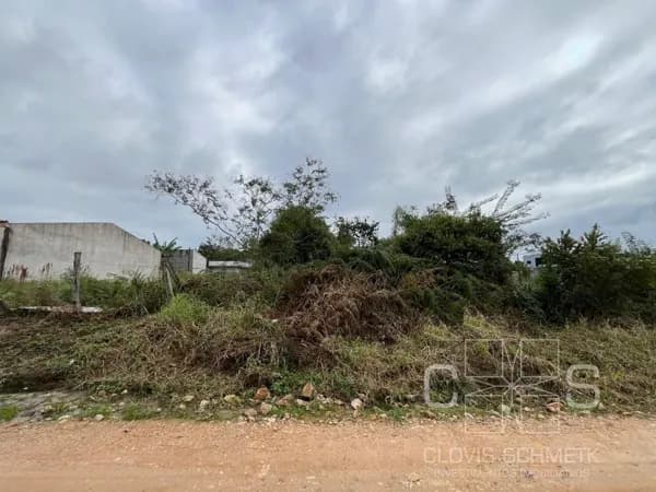 Terreno com 360 m² - Escriturado - 1400 mtrs da praia